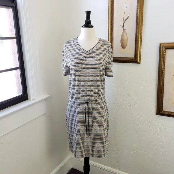 St. John Sport Black and Gold Tie Dress Size M - Picture 1 of 3